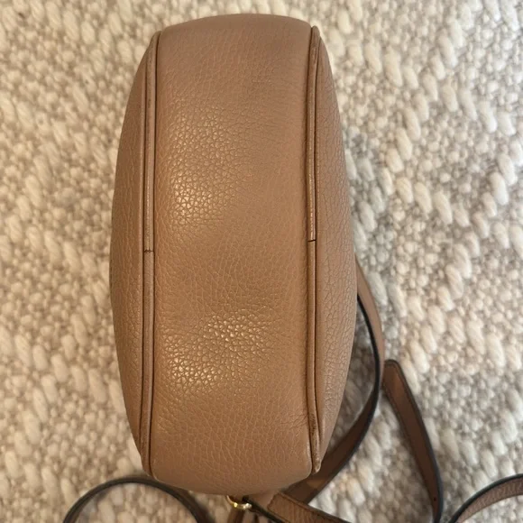 Gucci - Interlocking G Soho Disco Crossbody Bag w/Tassel - Picture 9 of 10